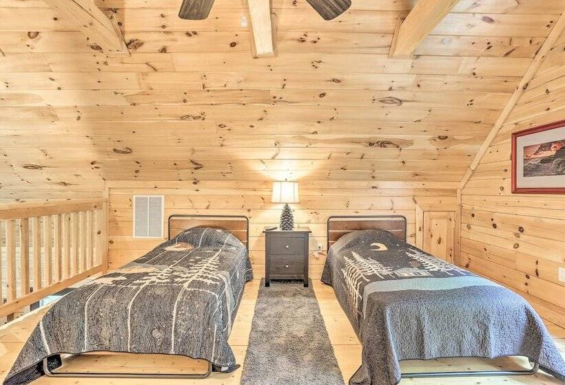 Palmerton Cabin W/game Room ~5 Mi To Blue Mtn