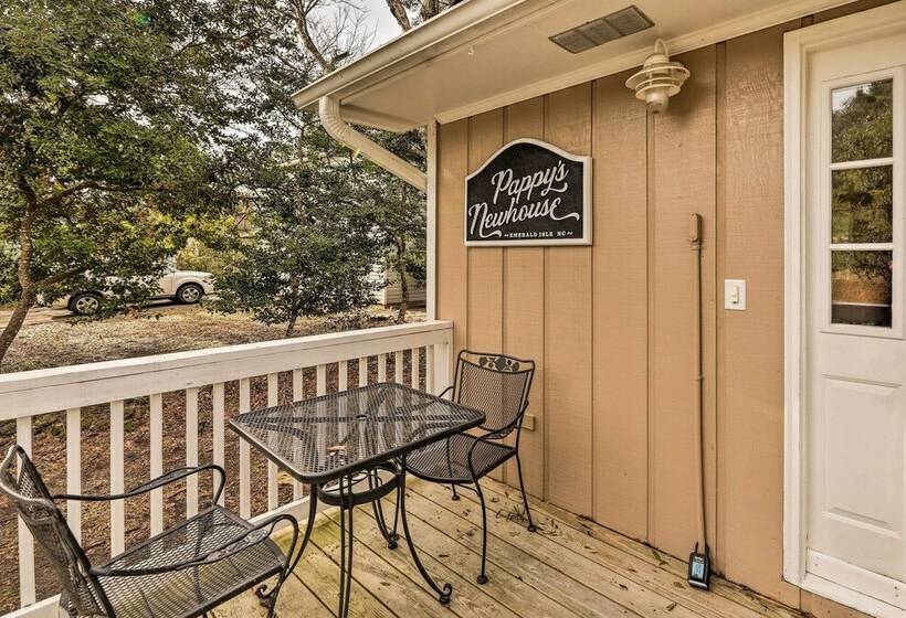 Lovely Emerald Isle Home, Walk To Beach!