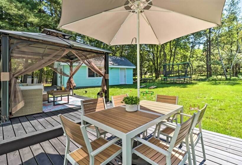 Game Room, Community Beach: Pocono Home!