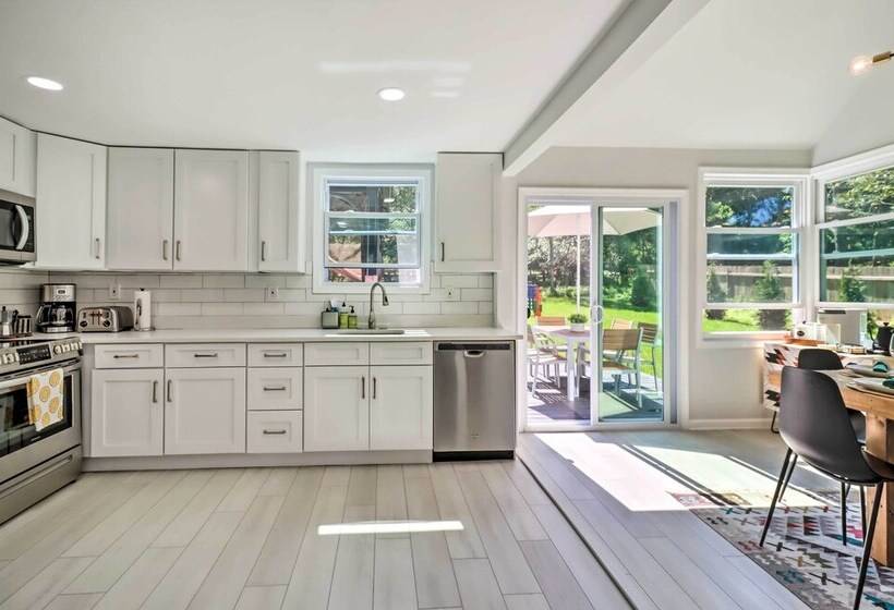 Game Room, Community Beach: Pocono Home!