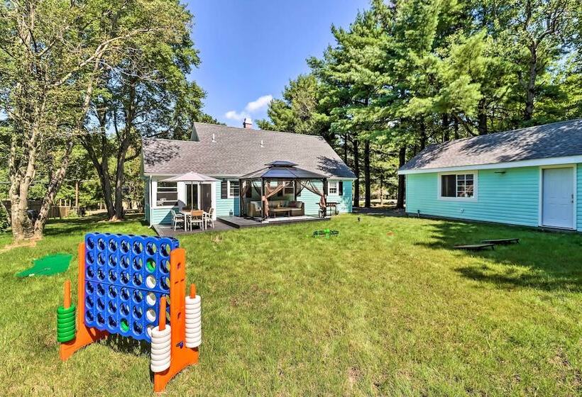 Game Room, Community Beach: Pocono Home!