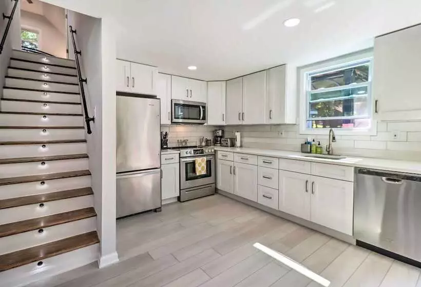 Game Room, Community Beach: Pocono Home!