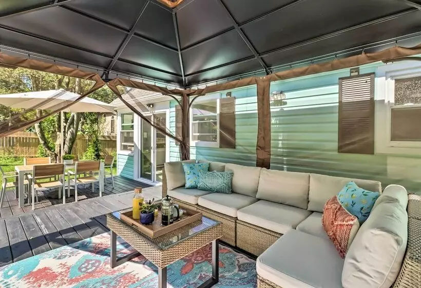 Game Room, Community Beach: Pocono Home!