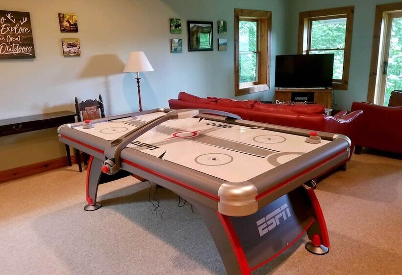 Private Sapphire Valley Resort Cabin W/ Mtn Views!