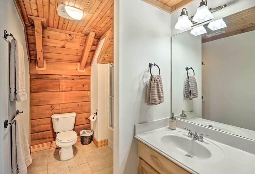 Private Sapphire Valley Resort Cabin W/ Mtn Views!