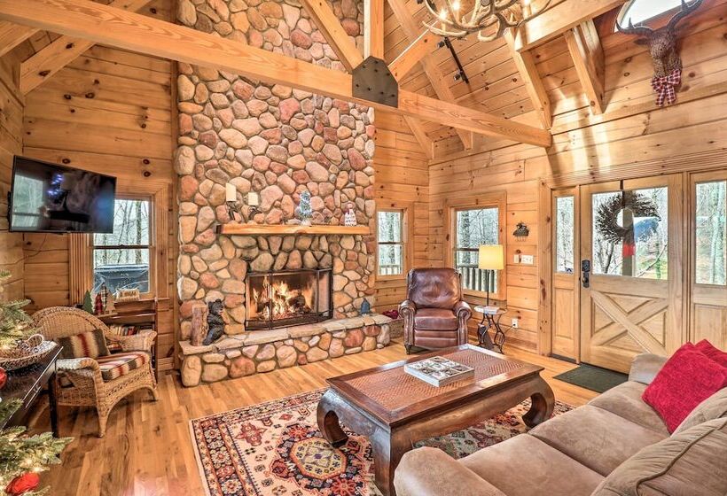 Private Sapphire Valley Resort Cabin W/ Mtn Views!