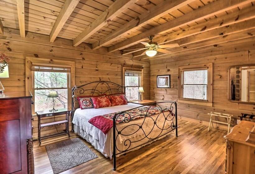 Private Sapphire Valley Resort Cabin W/ Mtn Views!