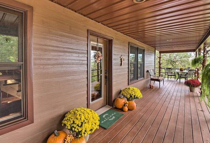 Quiet + Rustic Cabin With Fire Pit On 20 Acres!