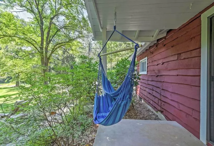 20 Acre Cabin W/ Pond: 6 Mi To River Arts District