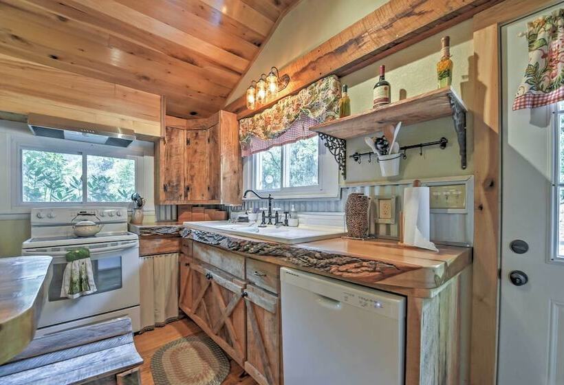 20 Acre Cabin W/ Pond: 6 Mi To River Arts District