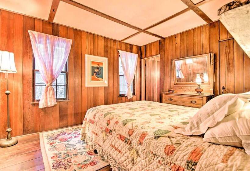 Secluded & Rustic Lake Harmony Cabin W/ Fire Pit!