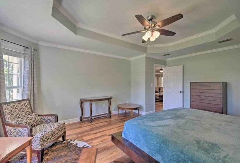 Peaceful Fairhope Cottage W/ Covered Patio!