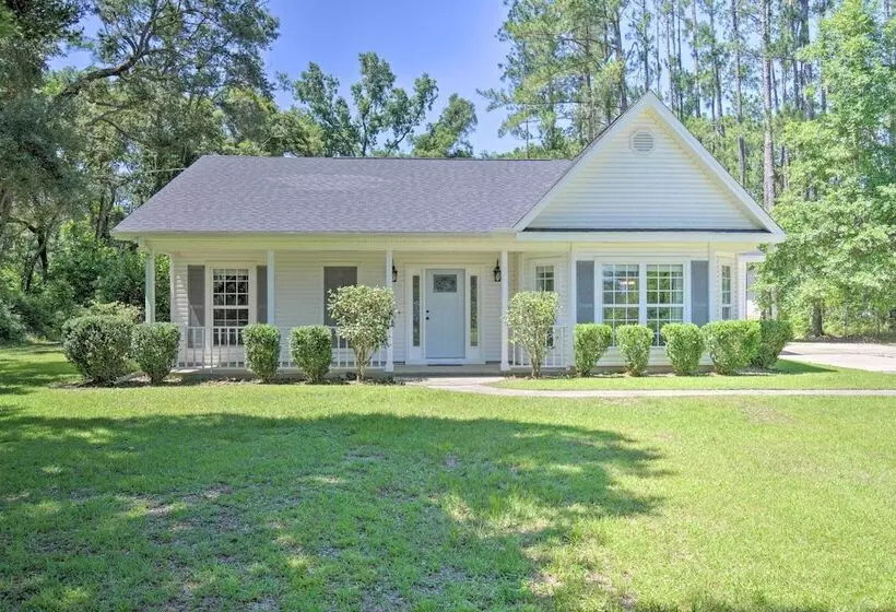 Peaceful Fairhope Cottage W/ Covered Patio!