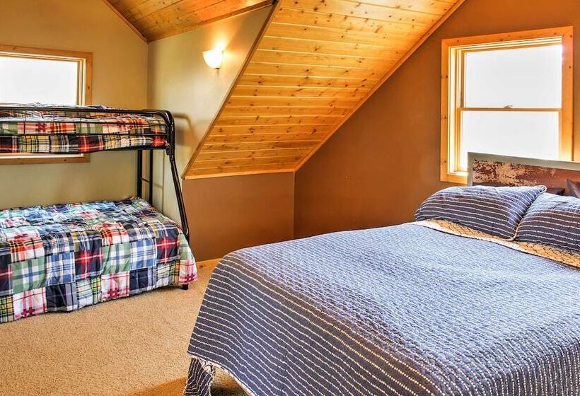 Spacious Pine Lake Home: Deck, Fire Pit + 3 Acres!