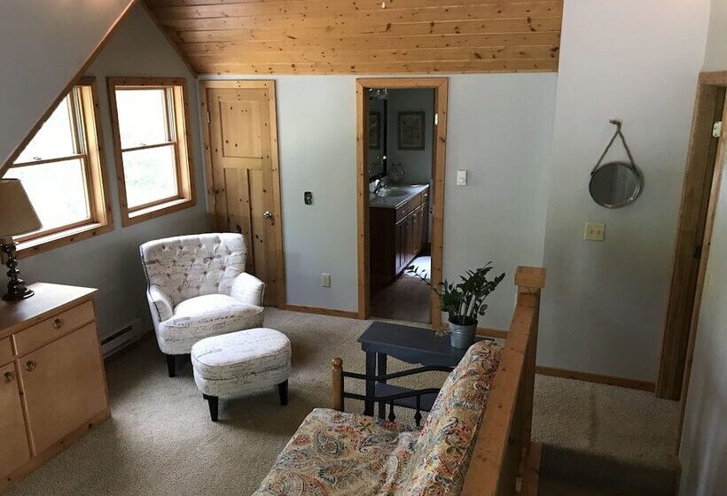 Spacious Pine Lake Home: Deck, Fire Pit + 3 Acres!