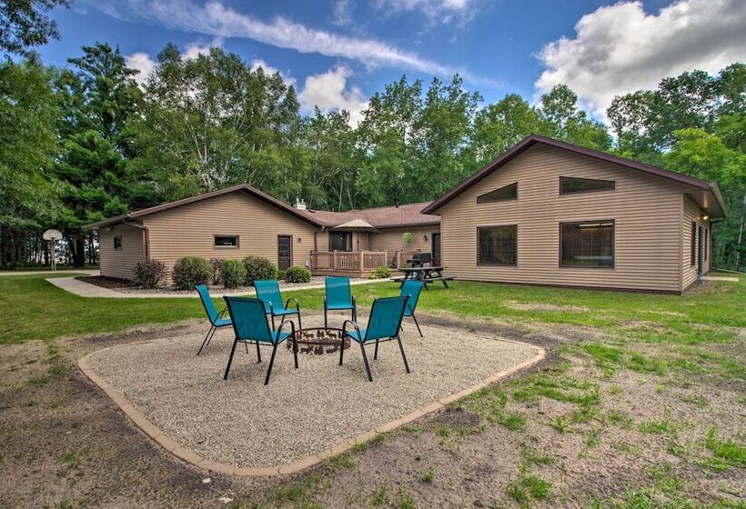 Spacious Verndale Home W/ Backyard Fire Pit!
