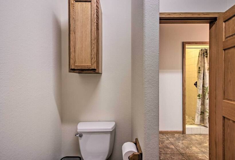 Spacious Verndale Home W/ Backyard Fire Pit!