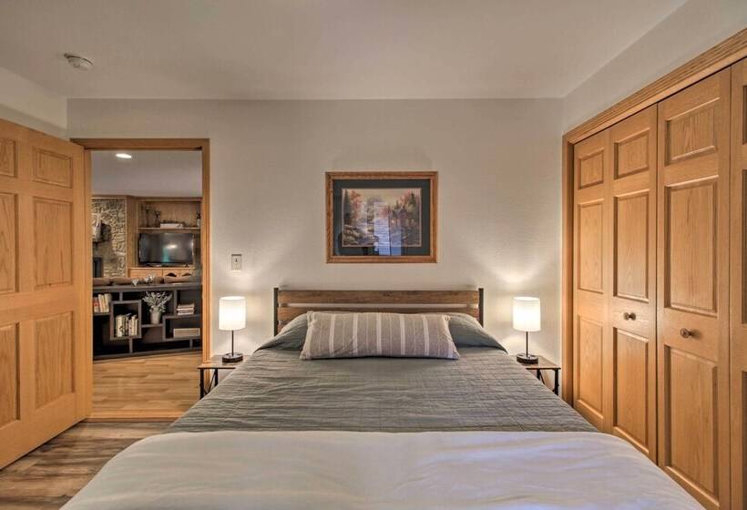 Spacious Verndale Home W/ Backyard Fire Pit!