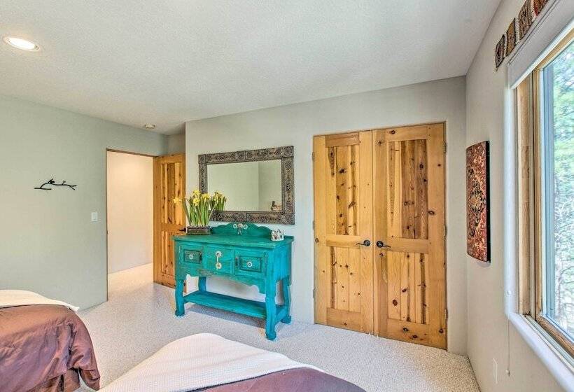 Stunning Angel Fire Cabin W/ Hot Tub & 3 Decks!