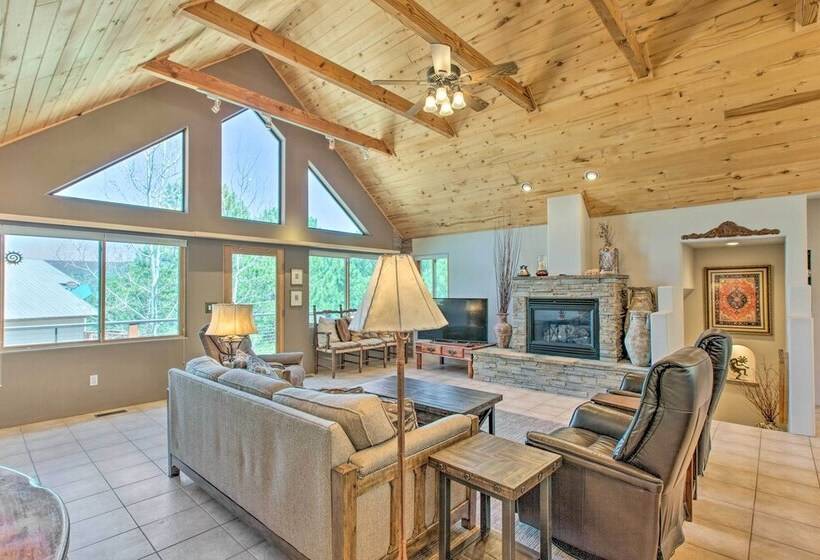 Stunning Angel Fire Cabin W/ Hot Tub & 3 Decks!