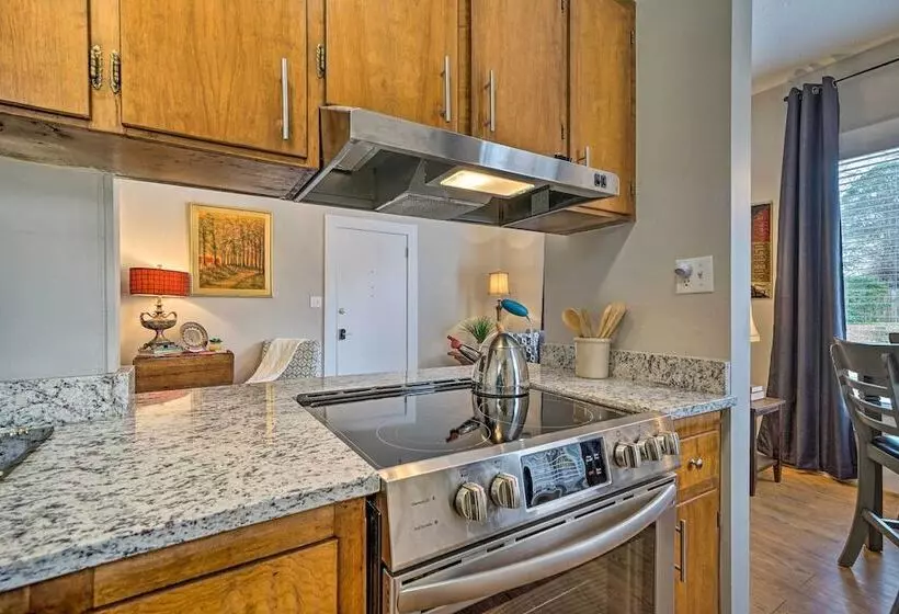 Texarkana Pet Friendly Pad W/ Fenced Backyard