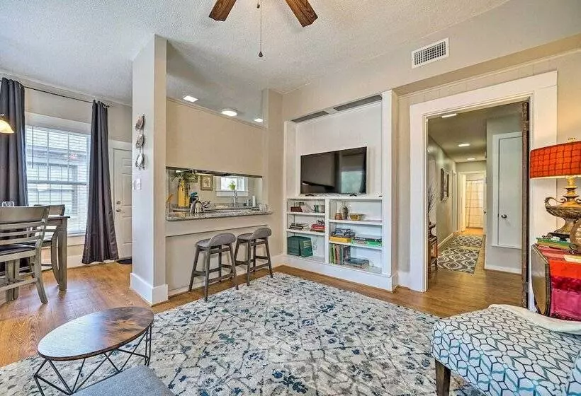 Texarkana Pet Friendly Pad W/ Fenced Backyard