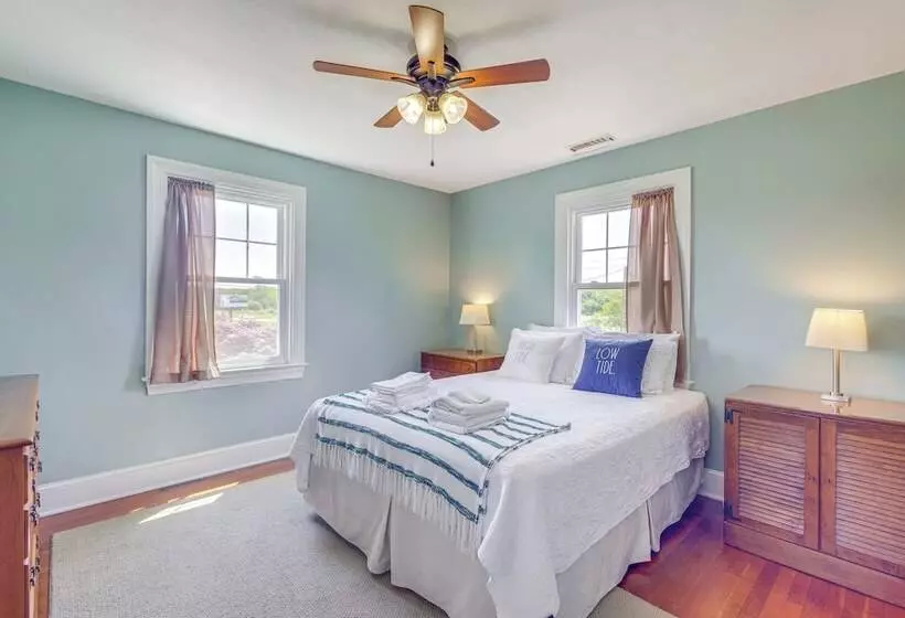 Updated Cape Charles Home ~ 2 Mi To Beachfront!