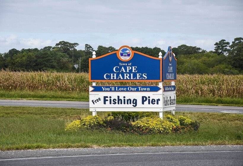 Updated Cape Charles Home ~ 2 Mi To Beachfront!