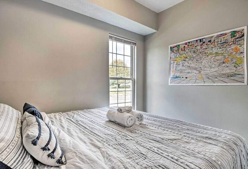 Updated Indianapolis Home Near White River!