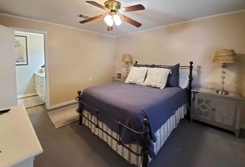 Waterfront House On Toledo Bend W/ Private Dock!