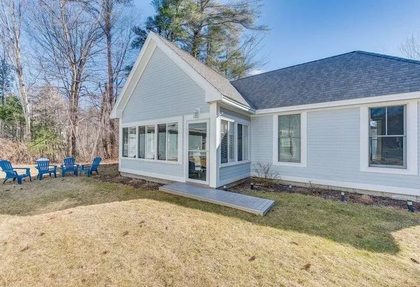 Cozy Wells Cottage W/ Pool Access: 1 Mi To Beach!