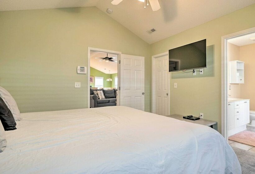 Wilmington Vacation Home Near Beaches!