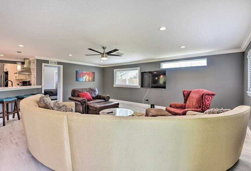 Bradenton Retreat W/ Yard: 3 Mi To Downtown!