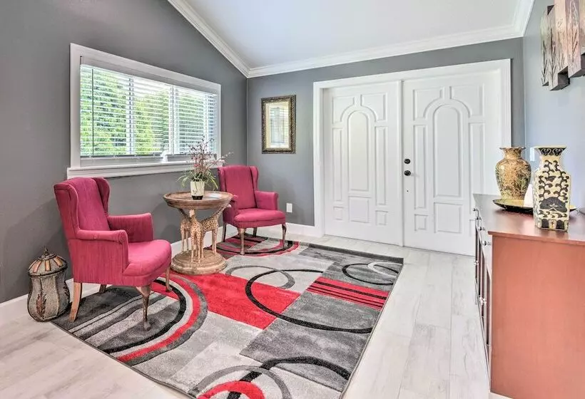 Bradenton Retreat W/ Yard: 3 Mi To Downtown!