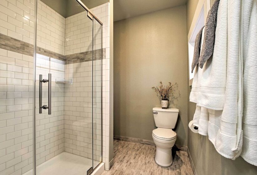 Branson Cottage W/ Pool Access ~ 2 Mi To The Strip