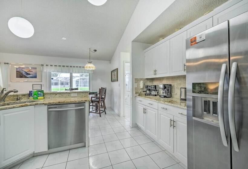 Pool + Game Room, 5 Mi To Disney: Kissimmee Home!