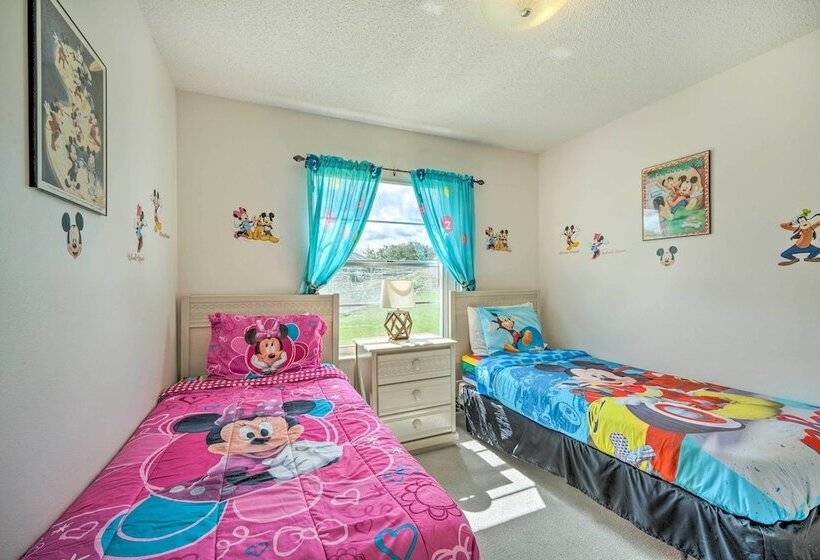 Pool + Game Room, 5 Mi To Disney: Kissimmee Home!