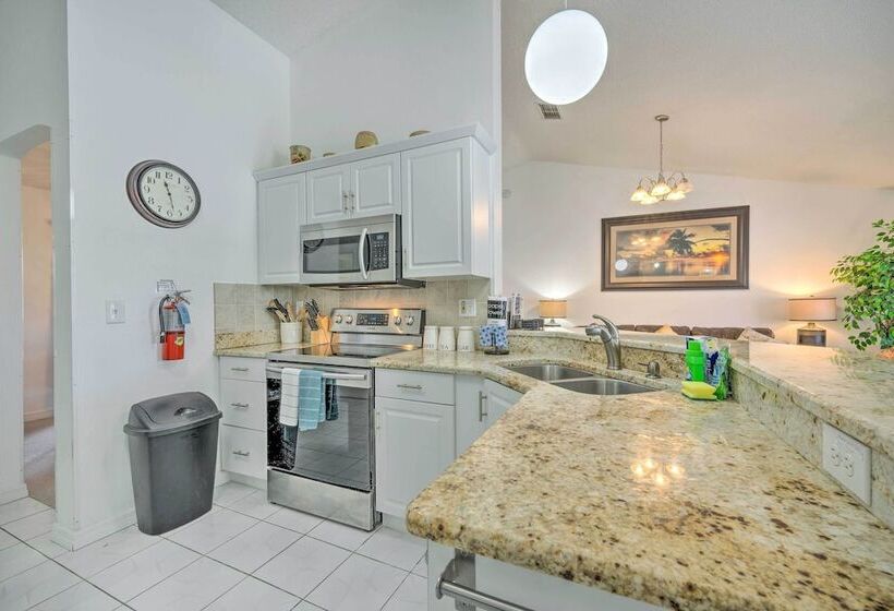 Pool + Game Room, 5 Mi To Disney: Kissimmee Home!