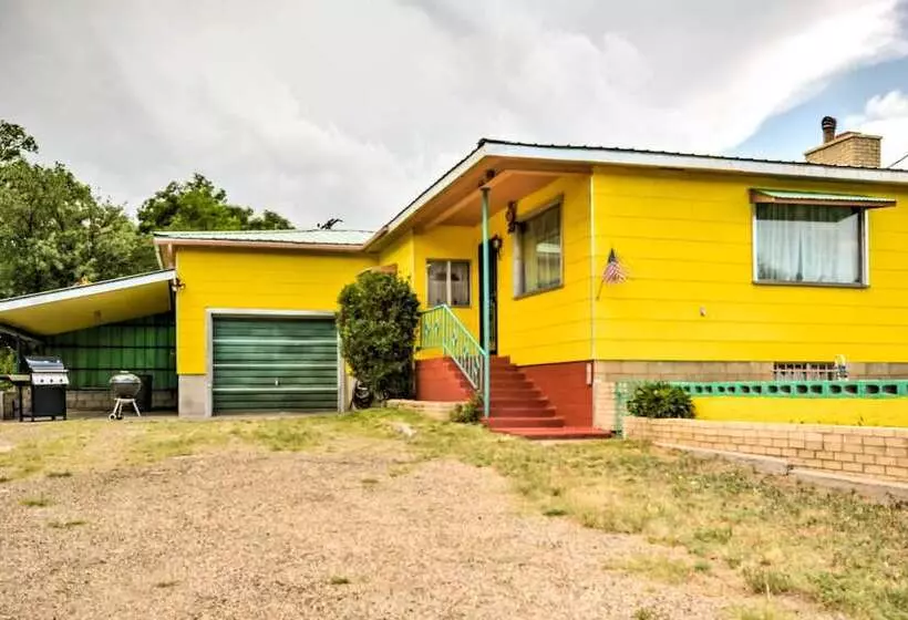 Bright Springer House W/ Hammock & Orchard Views!