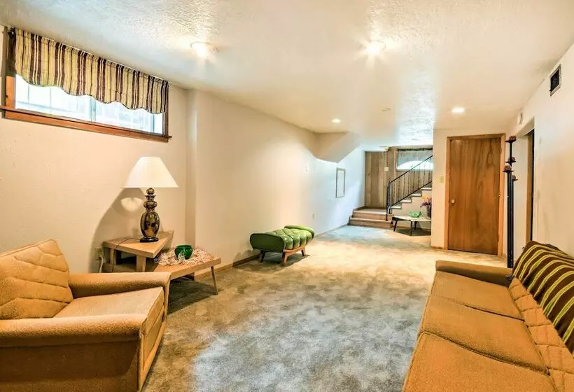 Bright Springer House W/ Hammock & Orchard Views!