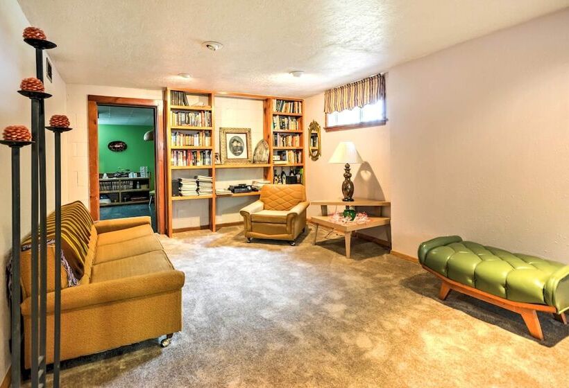 Bright Springer House W/ Hammock & Orchard Views!