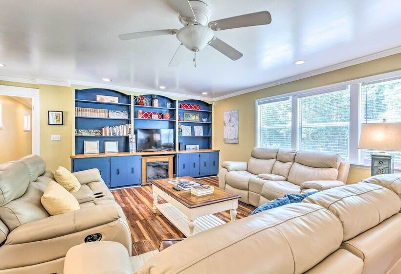 Charming Home: 2 Mi To Dtwn Defuniak Springs!