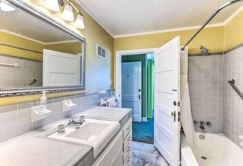 Charming Home: 2 Mi To Dtwn Defuniak Springs!