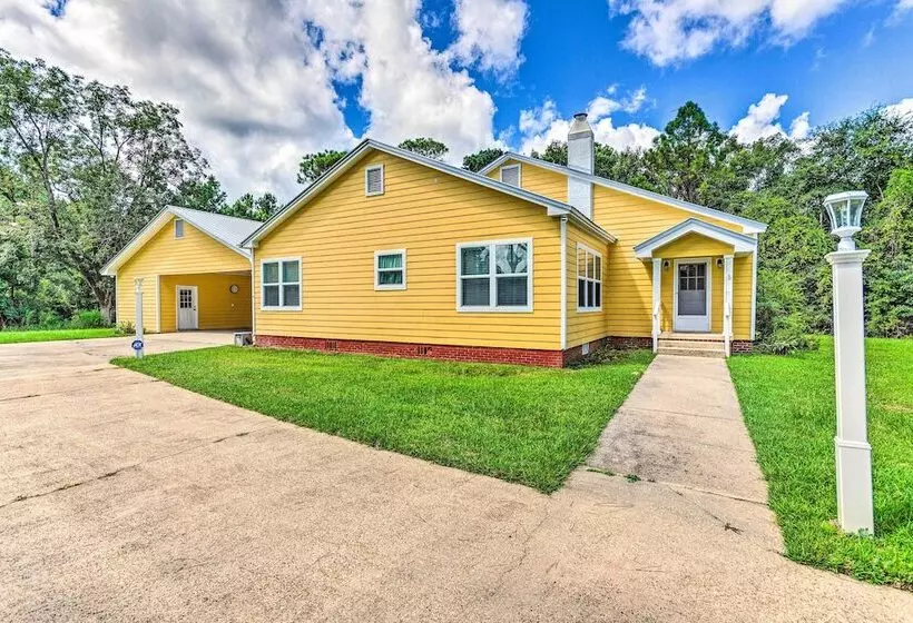 Charming Home: 2 Mi To Dtwn Defuniak Springs!