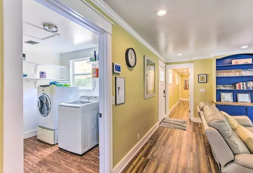 Charming Home: 2 Mi To Dtwn Defuniak Springs!