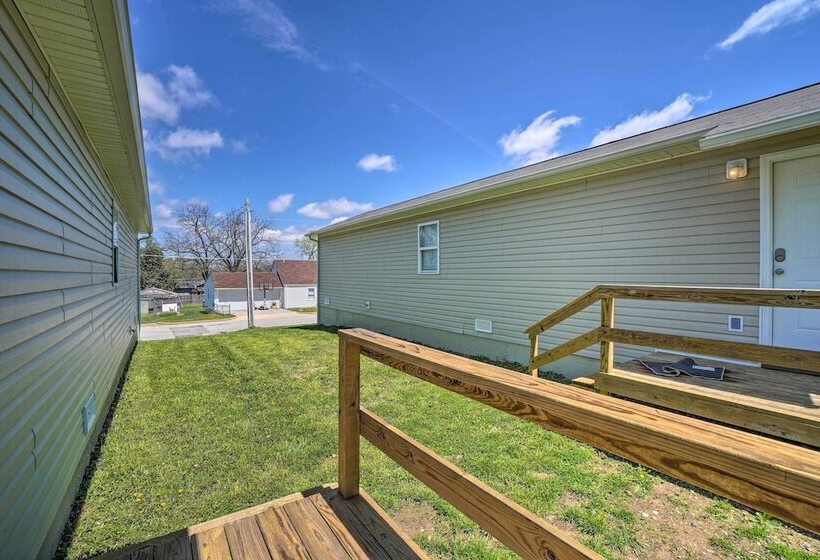 Charming One Level Home W/ Deck, Walk To Dtwn