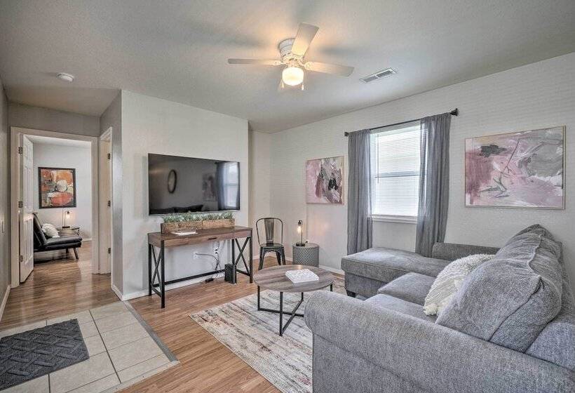 Charming One Level Home W/ Deck, Walk To Dtwn