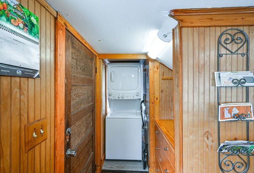 Cleveland Home W/ South Saluda Fishing Access