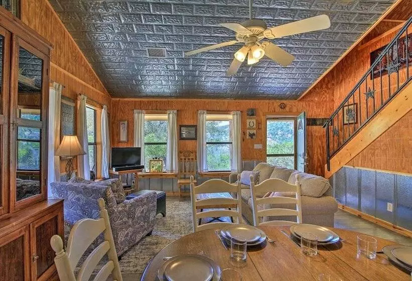 Cozy Medina Cottages W/ Patio & Mountain Views!