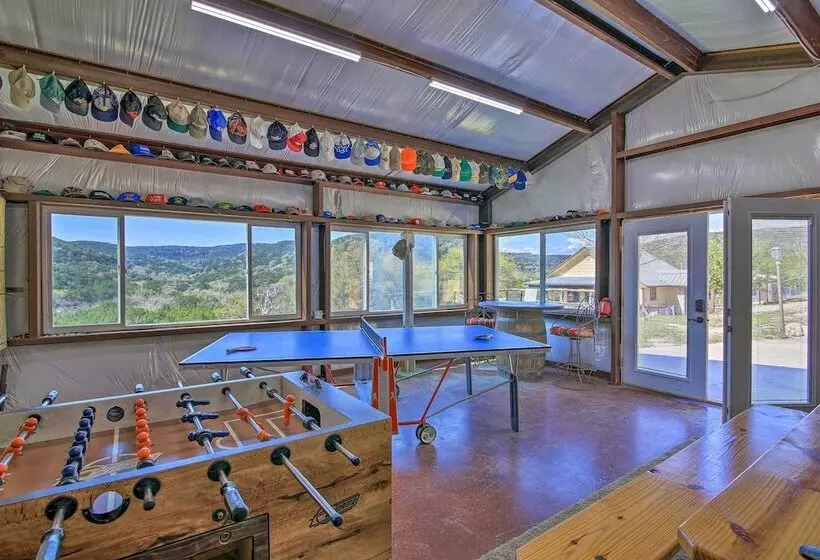 Cozy Medina Cottages W/ Patio & Mountain Views!